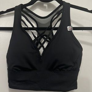 BNWT sports bra S